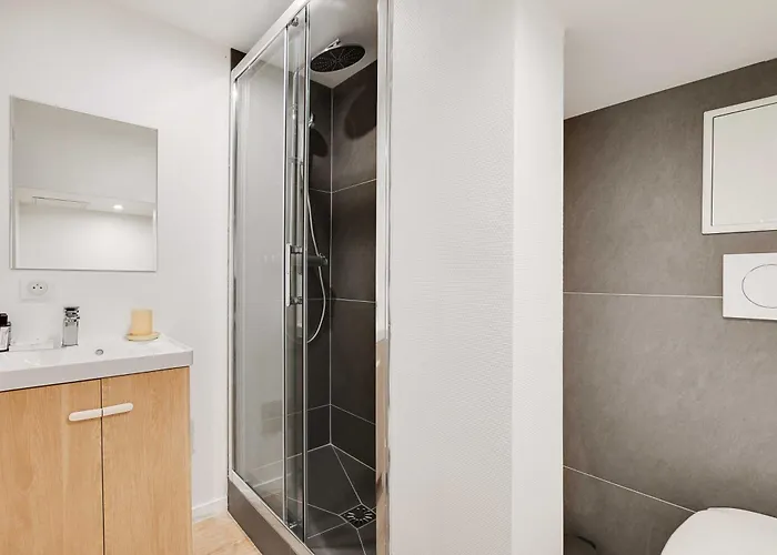 Modern Flat - 1bd For 3p With Ac *